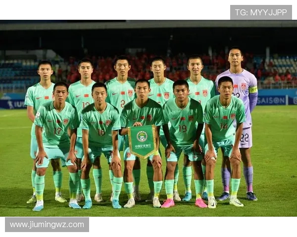 中国足球队备战亚洲杯 热身赛大胜对手信心倍增