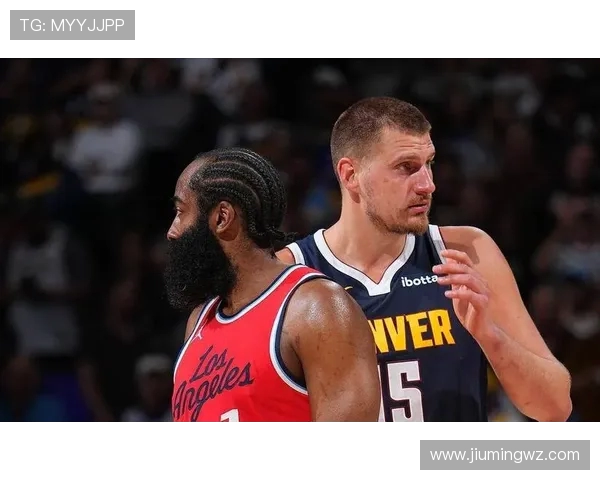 快船勇士巅峰对决上演群星闪耀攻防大战谁能笑到最后