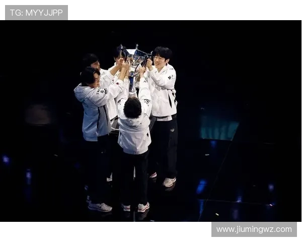 BLG鏖战TES强强对决引爆赛场巅峰荣耀之夜