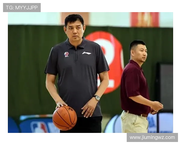 巩晓彬执教风格全面解析从球员时代到教练生涯的蜕变与坚持