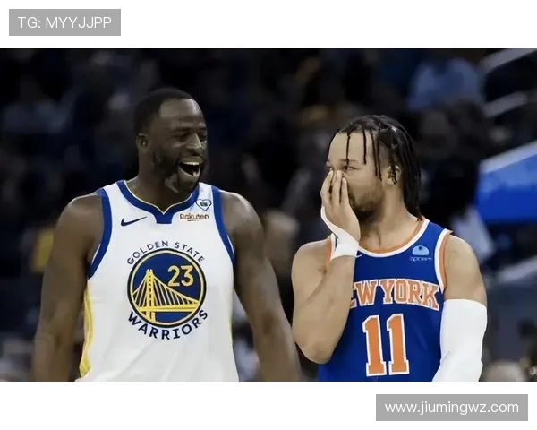 勇士与篮网总决赛激战正酣谁将捧起冠军奖杯成就辉煌历史 勇士与篮网总决赛激战正酣谁将捧起冠军奖杯成就辉煌历史